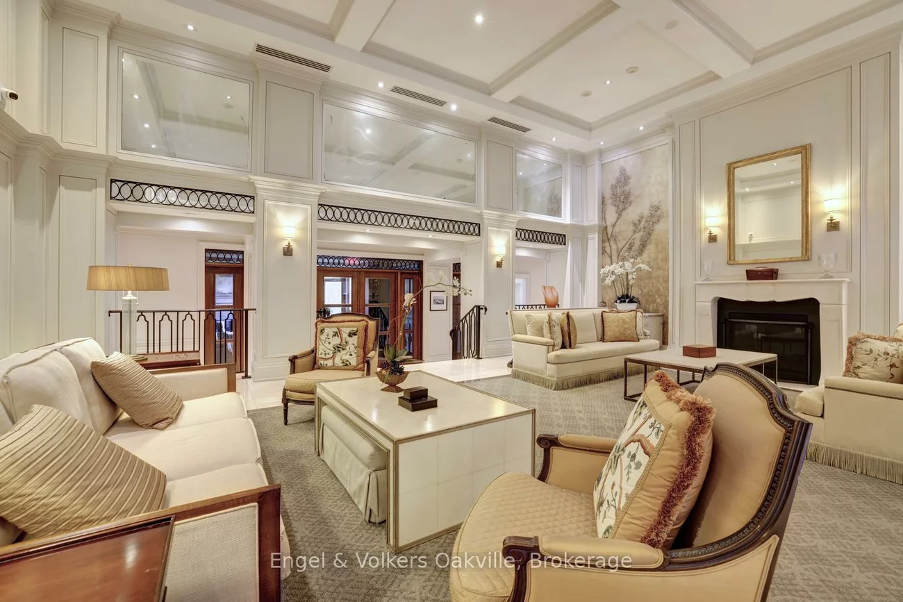 111, Forsythe, 1002 - CO Central, Oakville