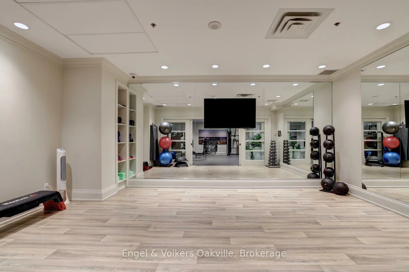 111, Forsythe, 1002 - CO Central, Oakville