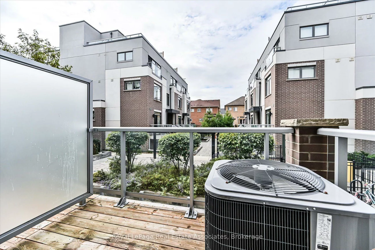 3058, Sixth, 1008 - GO Glenorchy, Oakville