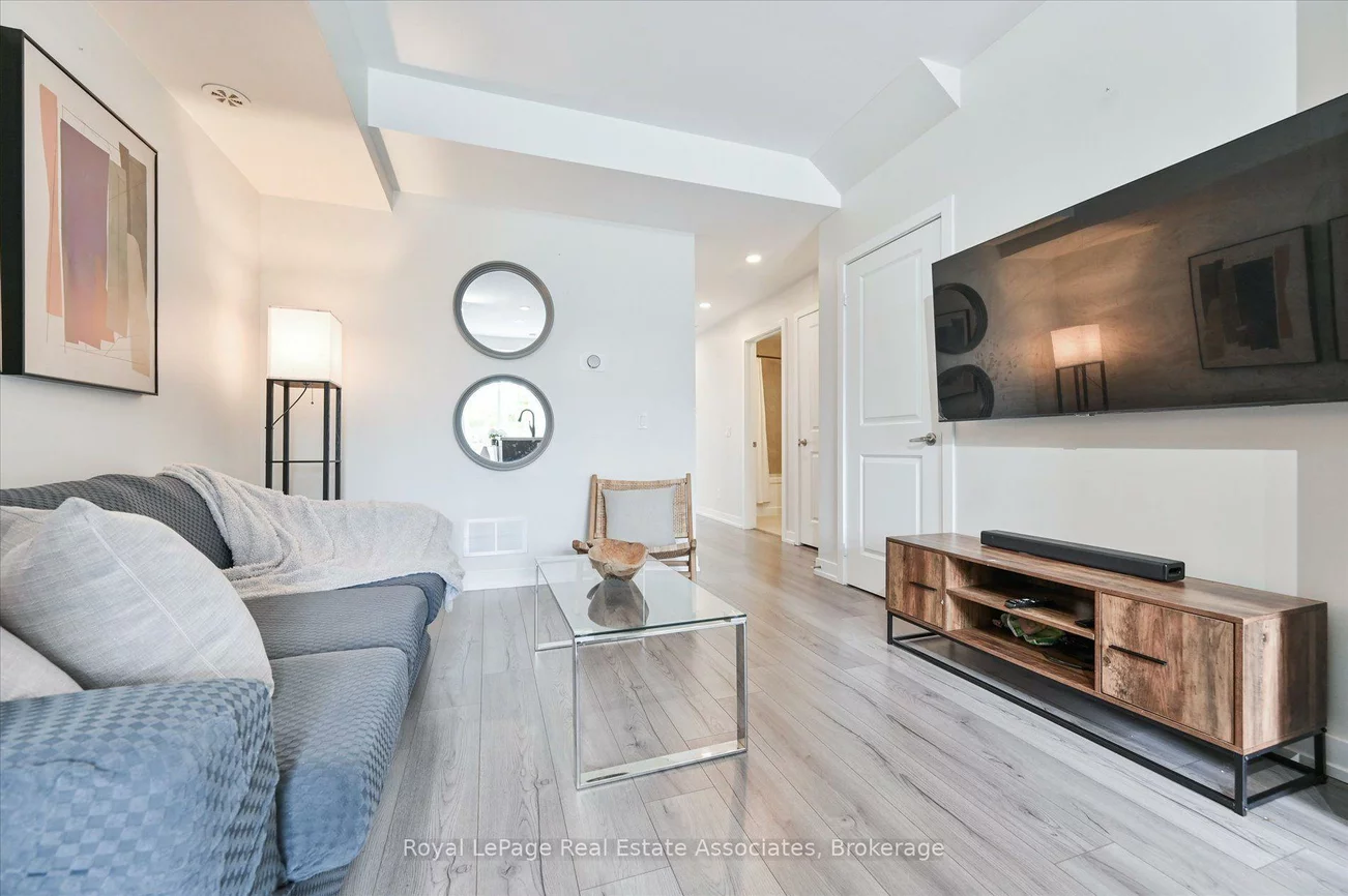 3058, Sixth, 1008 - GO Glenorchy, Oakville