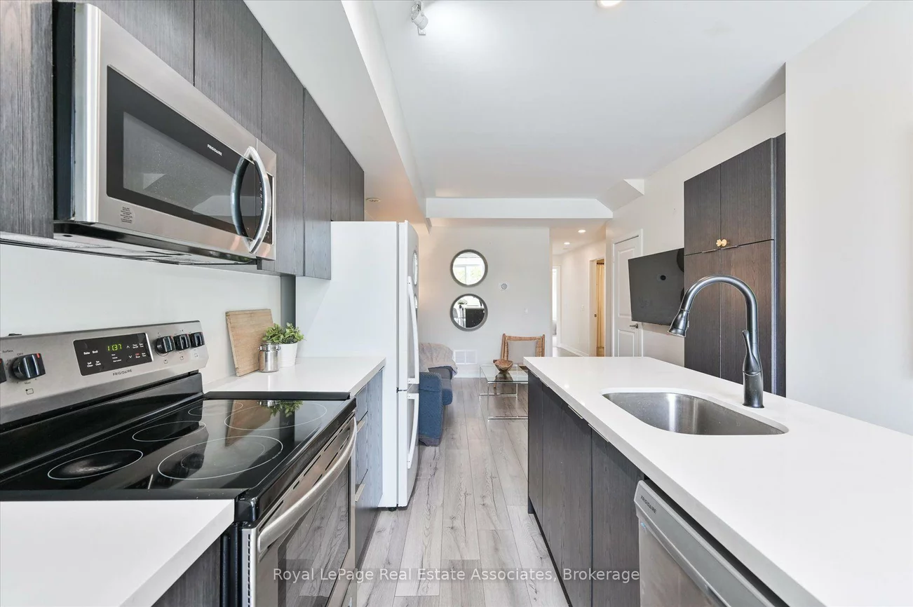 3058, Sixth, 1008 - GO Glenorchy, Oakville