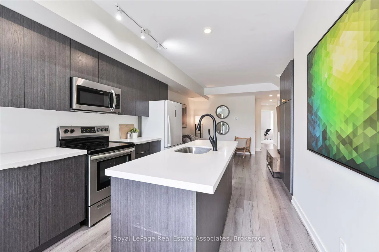 3058, Sixth, 1008 - GO Glenorchy, Oakville