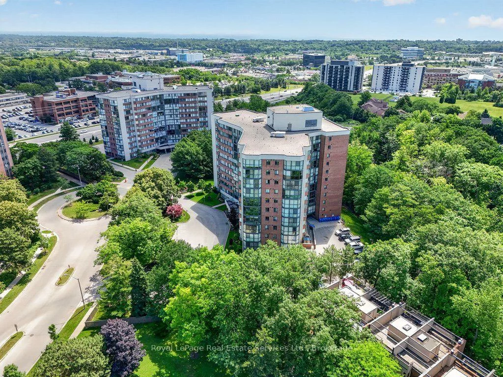 1240, Marlborough, 1003 - CP College Park, Oakville