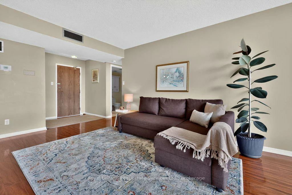1240, Marlborough, 1003 - CP College Park, Oakville