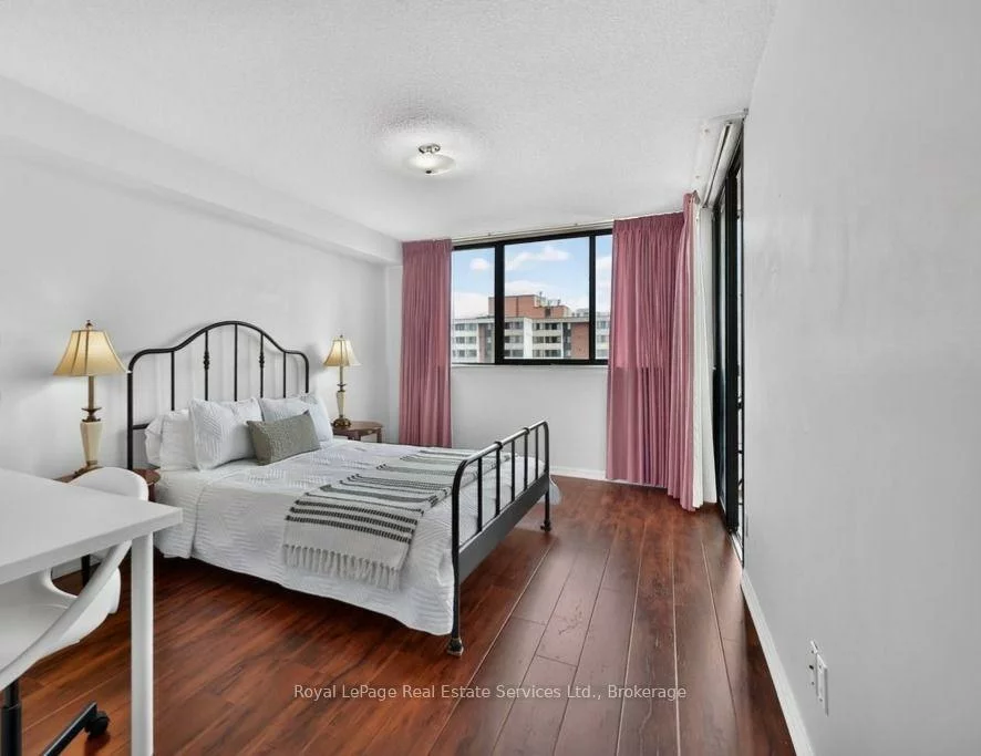 1240, Marlborough, 1003 - CP College Park, Oakville