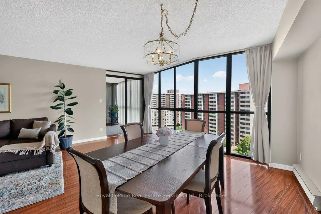 1240, Marlborough, 1003 - CP College Park, Oakville
