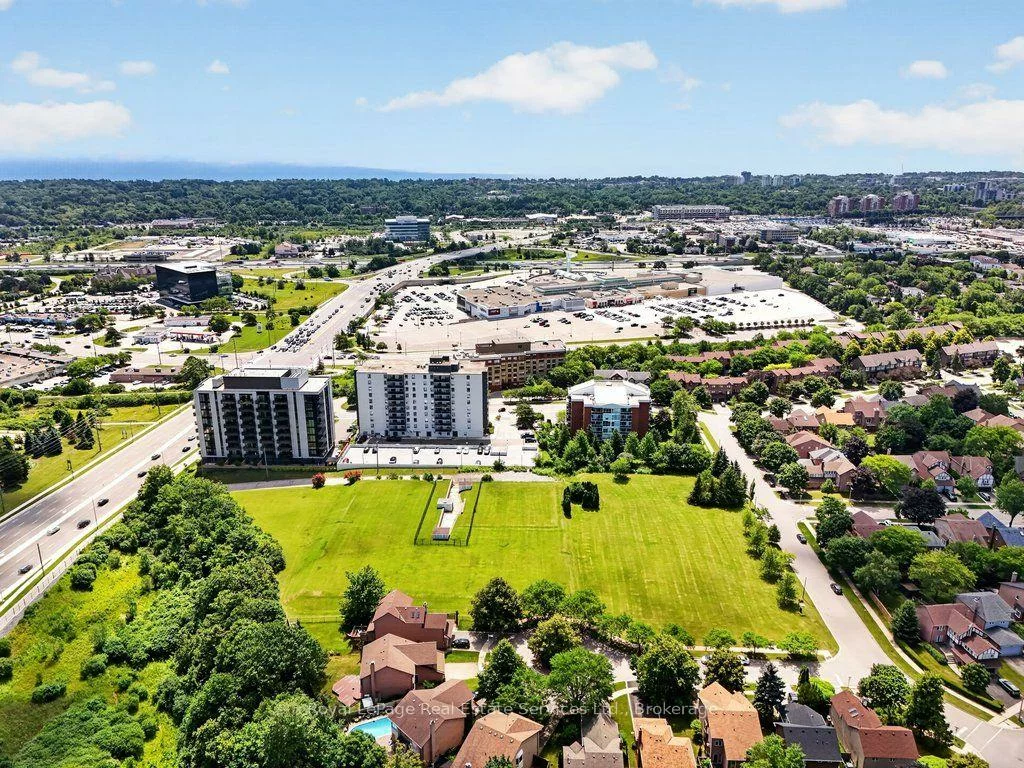 1240, Marlborough, 1003 - CP College Park, Oakville