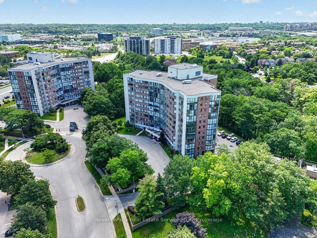 1240, Marlborough, 1003 - CP College Park, Oakville