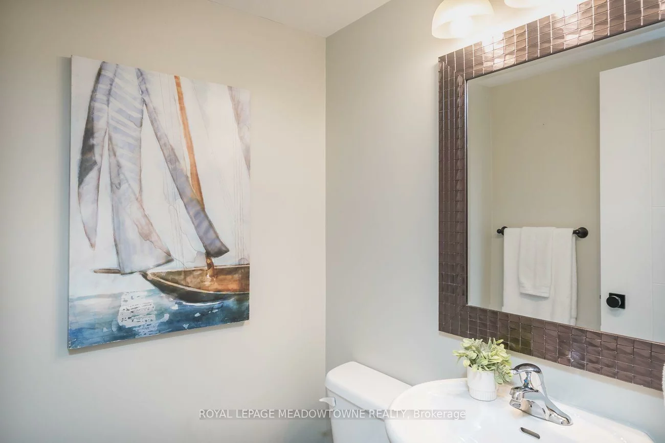 2563, Sixth, 1015 - RO River Oaks, Oakville