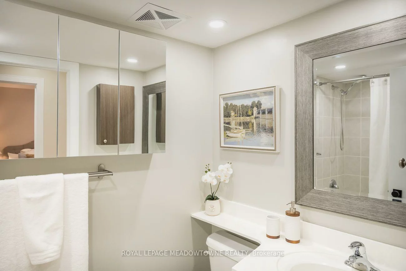 2563, Sixth, 1015 - RO River Oaks, Oakville