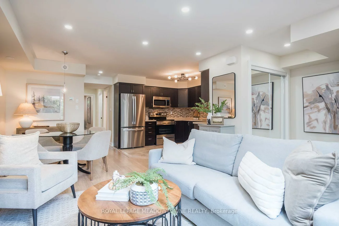 2563, Sixth, 1015 - RO River Oaks, Oakville