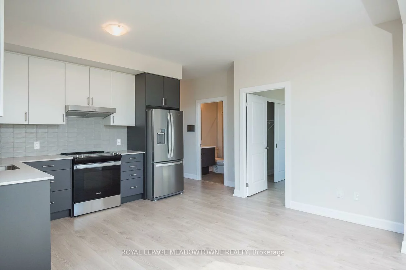 3220, William Coltson, 1010 - JM Joshua Meadows, Oakville