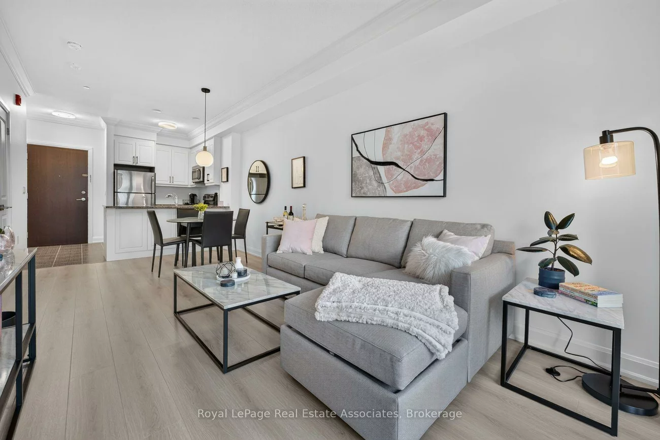 216, Oak Park, 1015 - RO River Oaks, Oakville