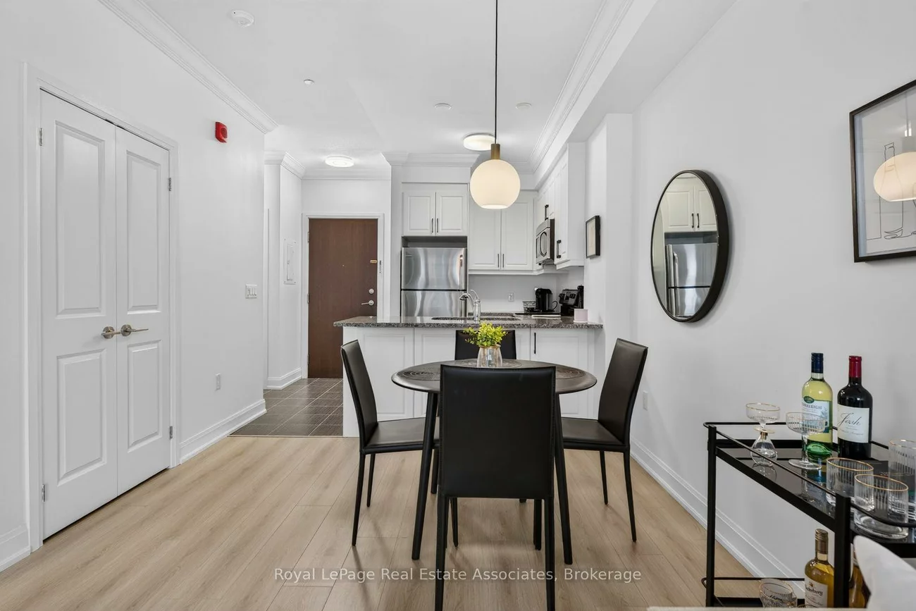 216, Oak Park, 1015 - RO River Oaks, Oakville