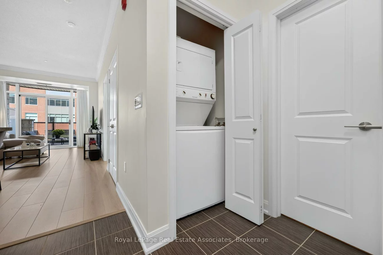 216, Oak Park, 1015 - RO River Oaks, Oakville