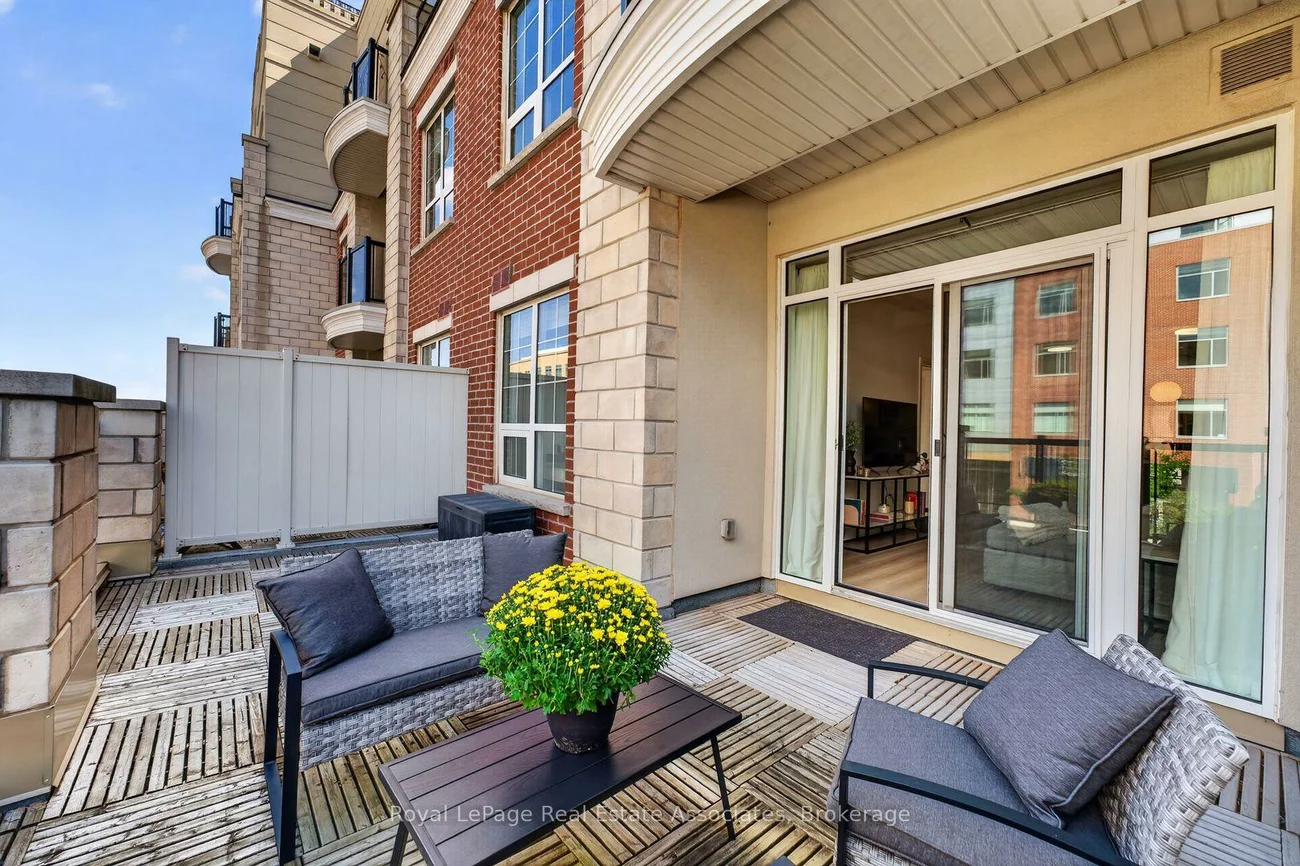 216, Oak Park, 1015 - RO River Oaks, Oakville