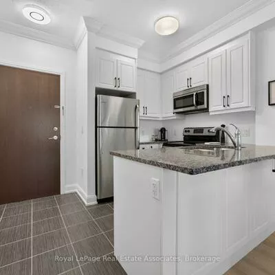 216, Oak Park, 1015 - RO River Oaks, Oakville