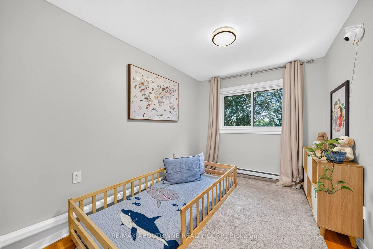 1517, Elm, 1003 - CP College Park, Oakville