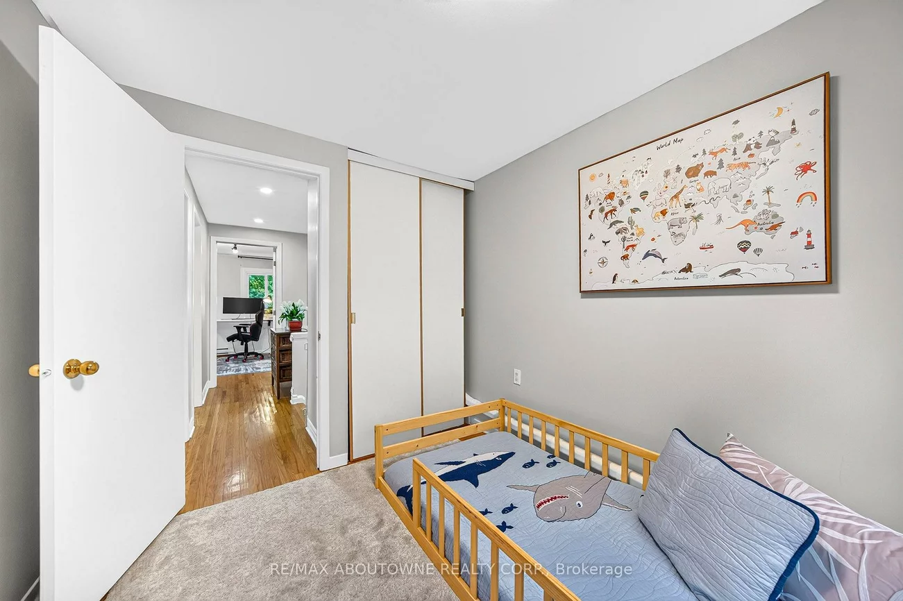 1517, Elm, 1003 - CP College Park, Oakville