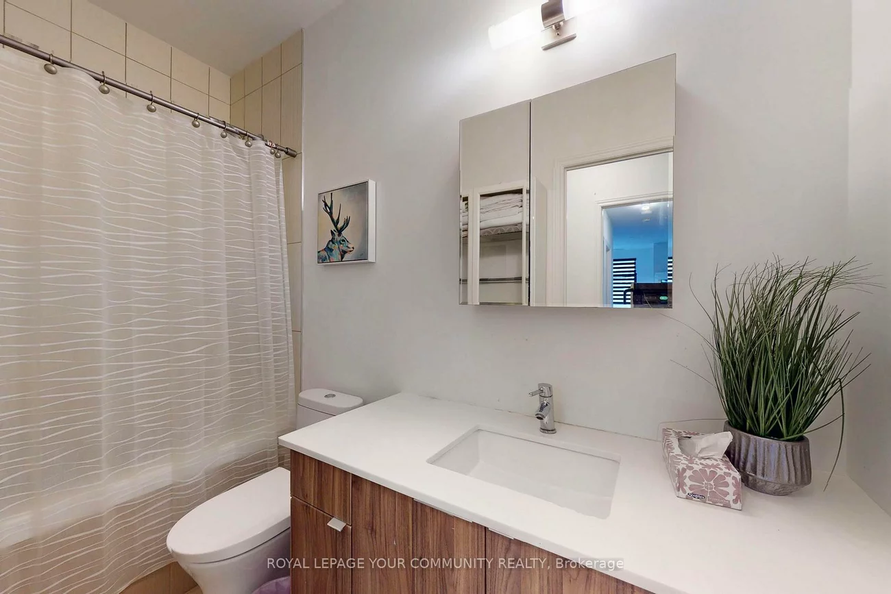 9618, Yonge, North Richvale, Richmond Hill