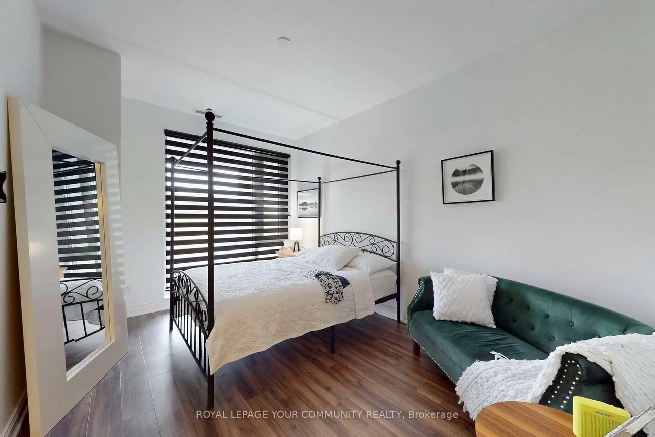 9618, Yonge, North Richvale, Richmond Hill