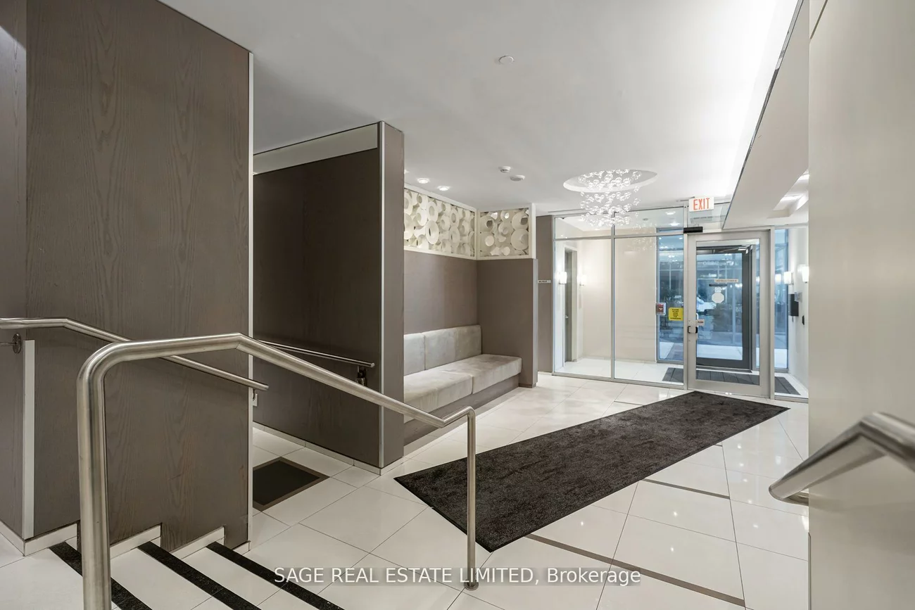 9090, Yonge, South Richvale, Richmond Hill
