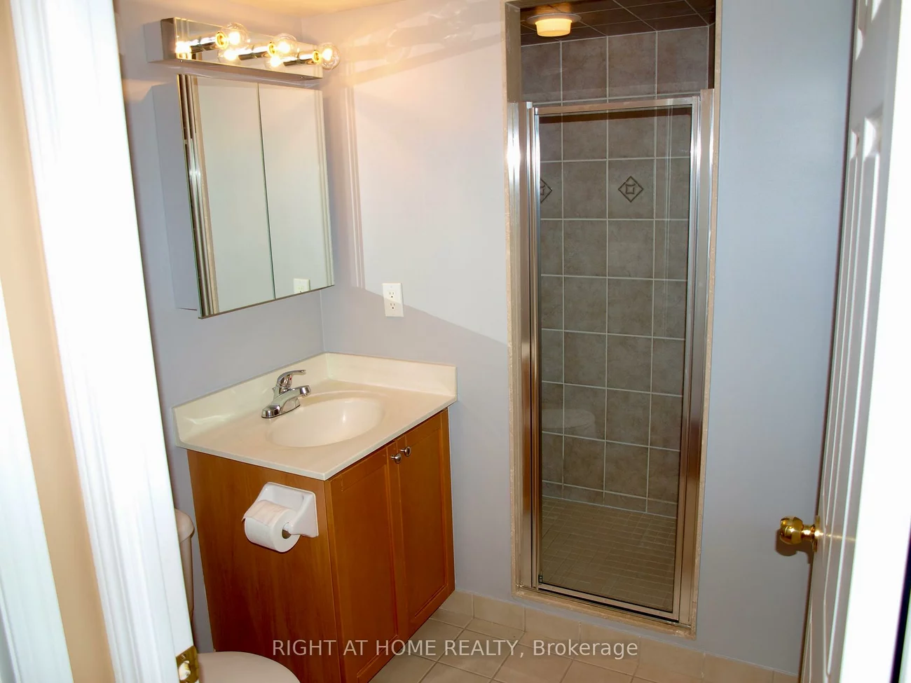 11, Oneida, Langstaff, Richmond Hill