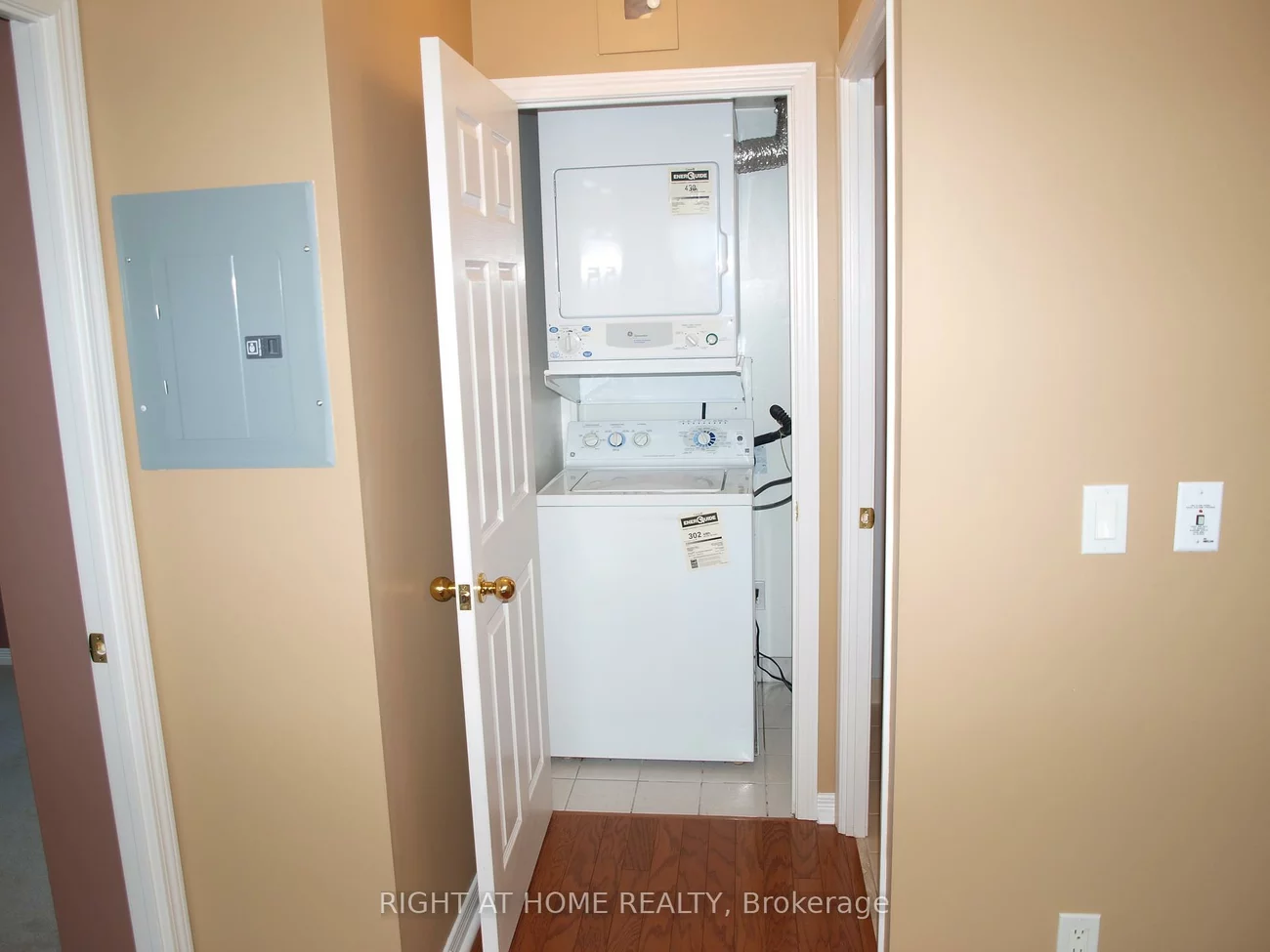 11, Oneida, Langstaff, Richmond Hill