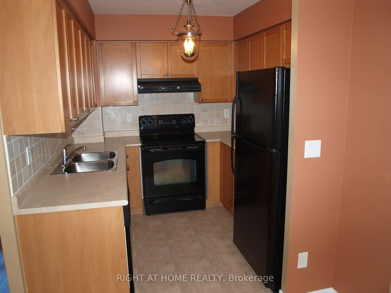 11, Oneida, Langstaff, Richmond Hill