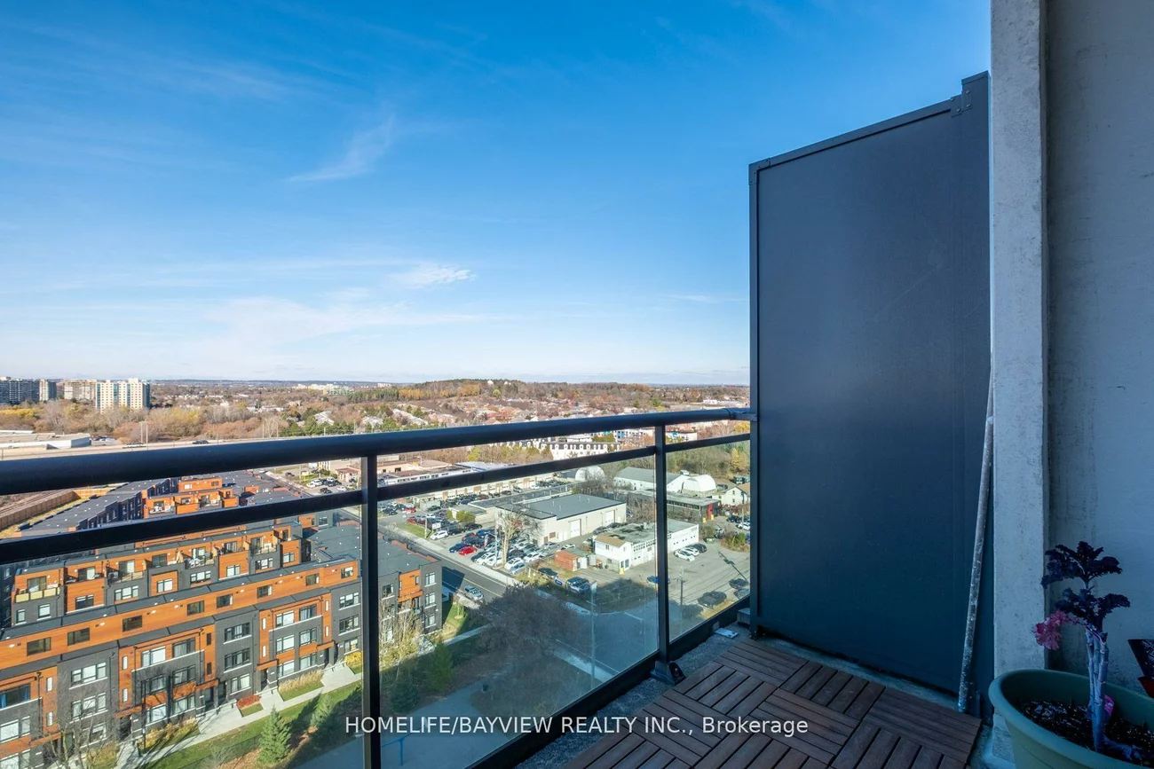 350, Red Maple, Langstaff, Richmond Hill