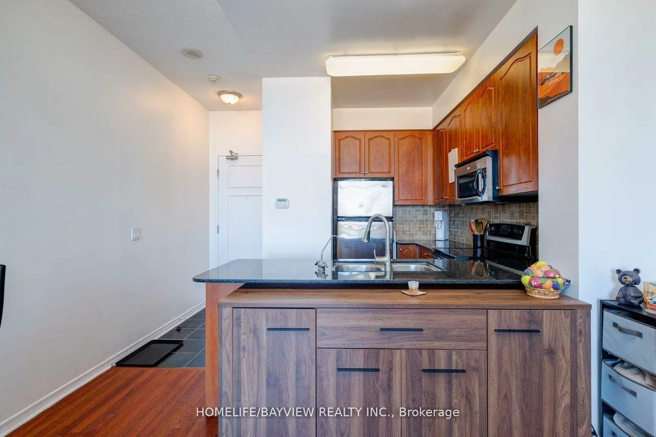 350, Red Maple, Langstaff, Richmond Hill