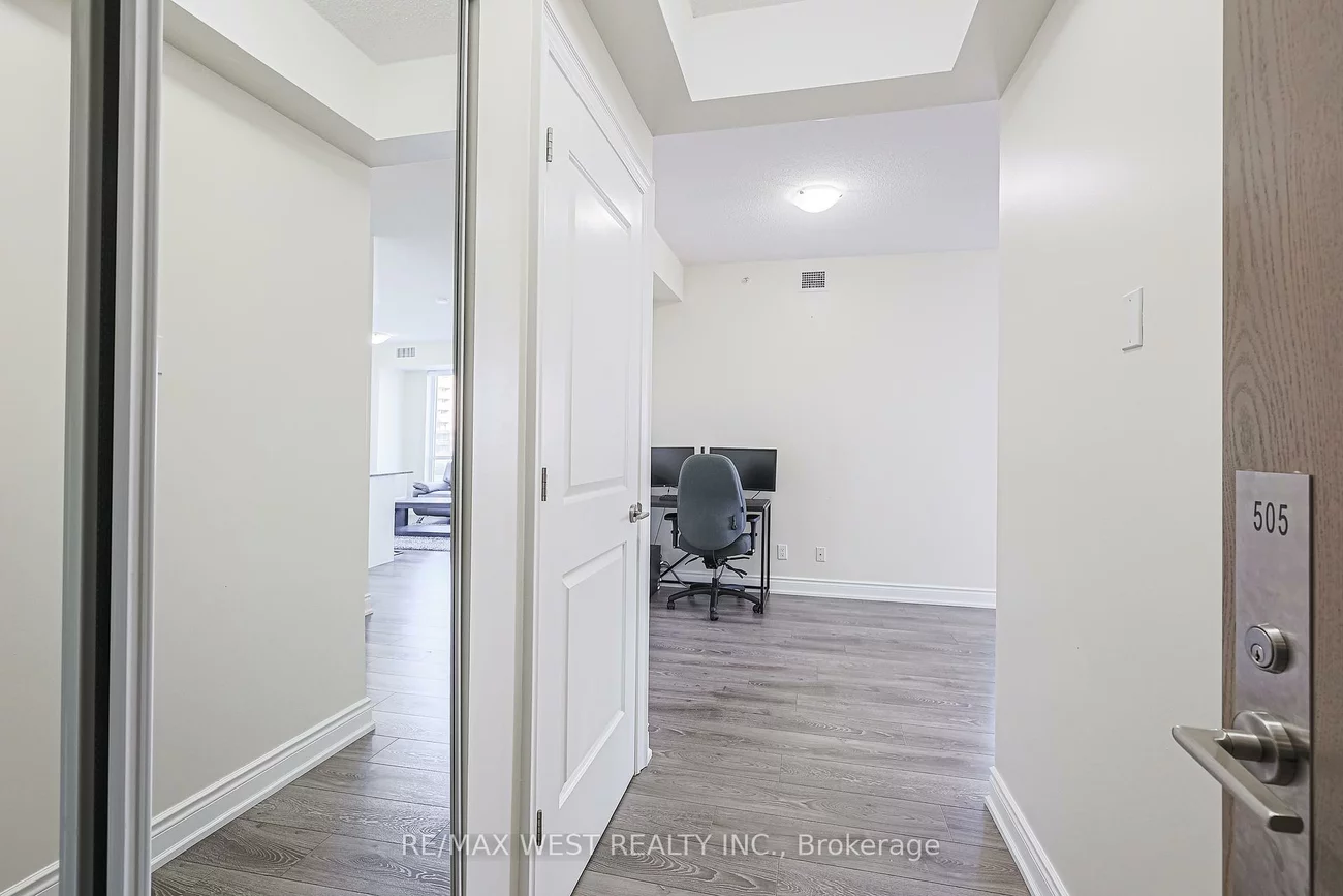9088, Yonge, South Richvale, Richmond Hill