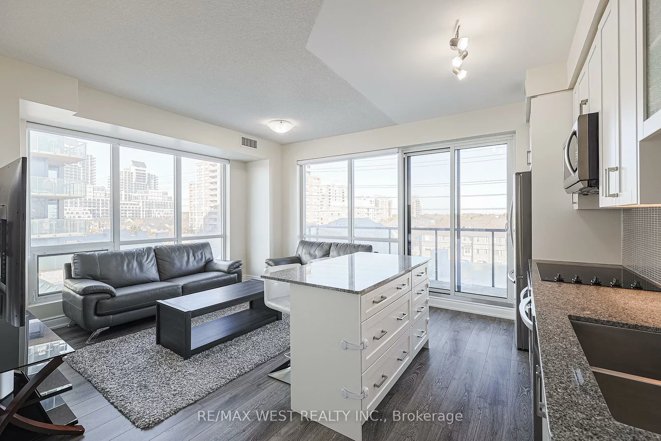 9088, Yonge, South Richvale, Richmond Hill