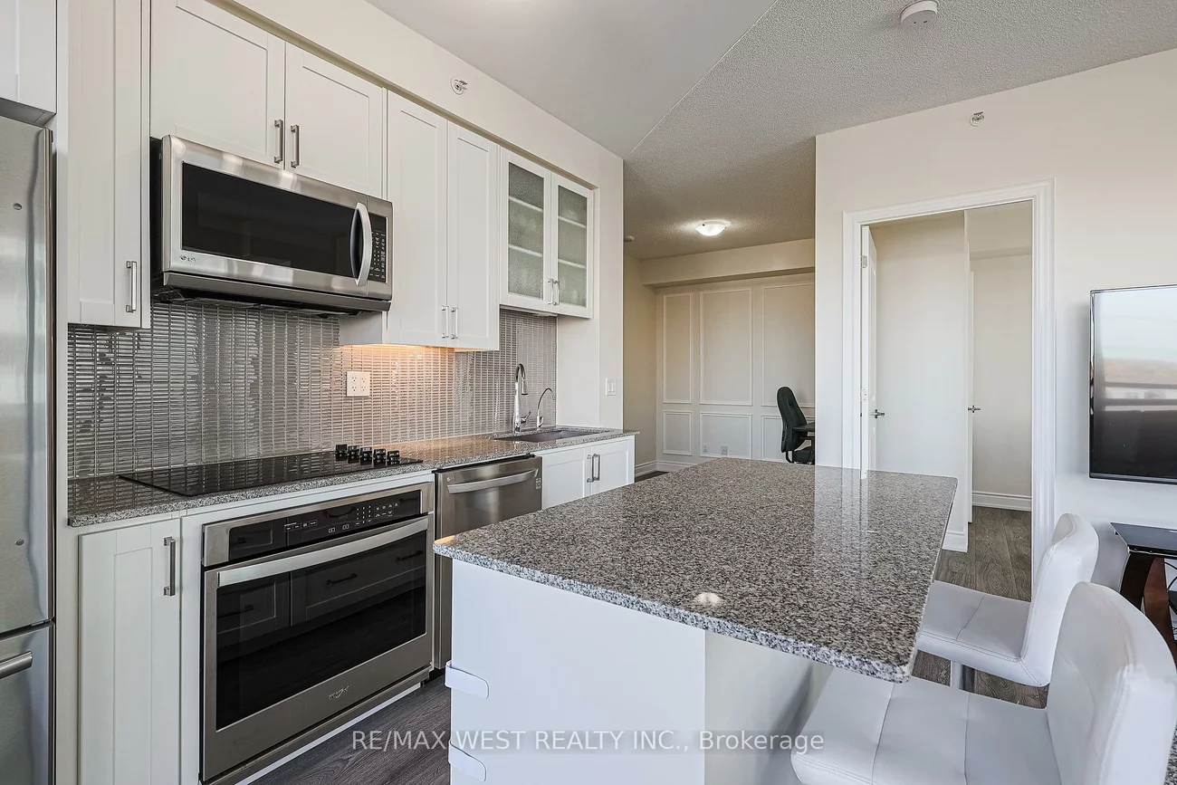 9088, Yonge, South Richvale, Richmond Hill