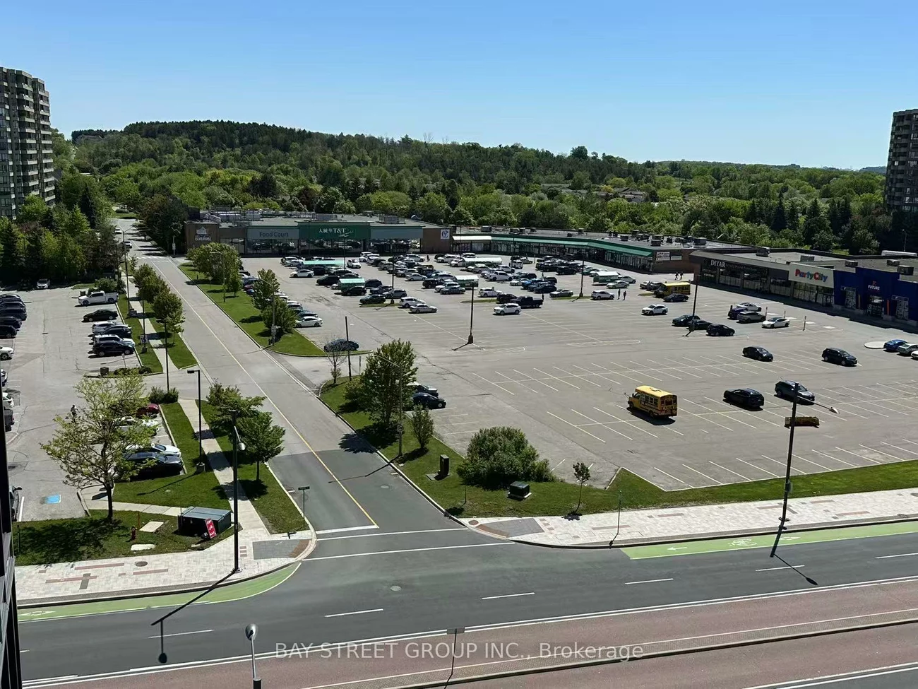 9608, Yonge, North Richvale, Richmond Hill