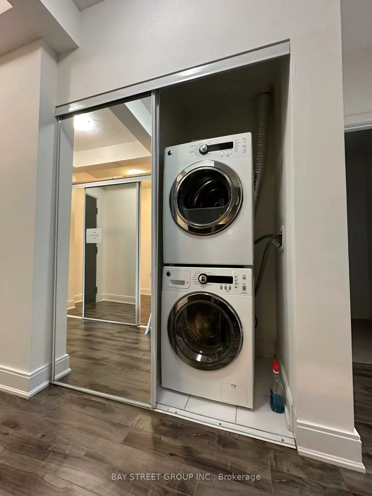 9608, Yonge, North Richvale, Richmond Hill