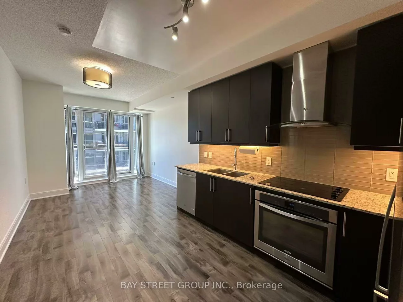 9608, Yonge, North Richvale, Richmond Hill