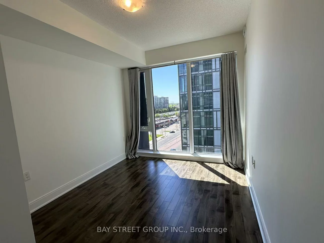9608, Yonge, North Richvale, Richmond Hill