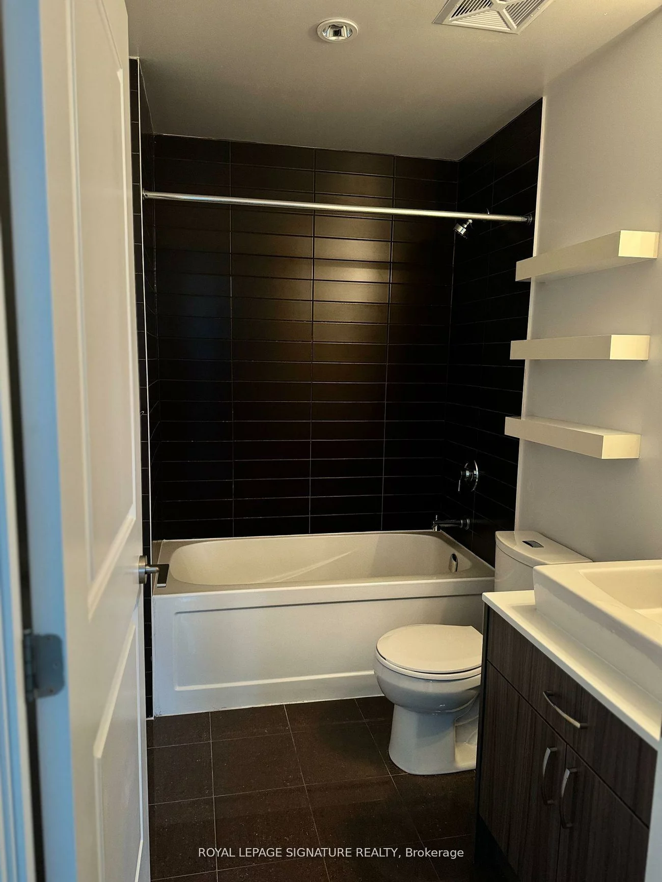 9205, Yonge, Langstaff, Richmond Hill