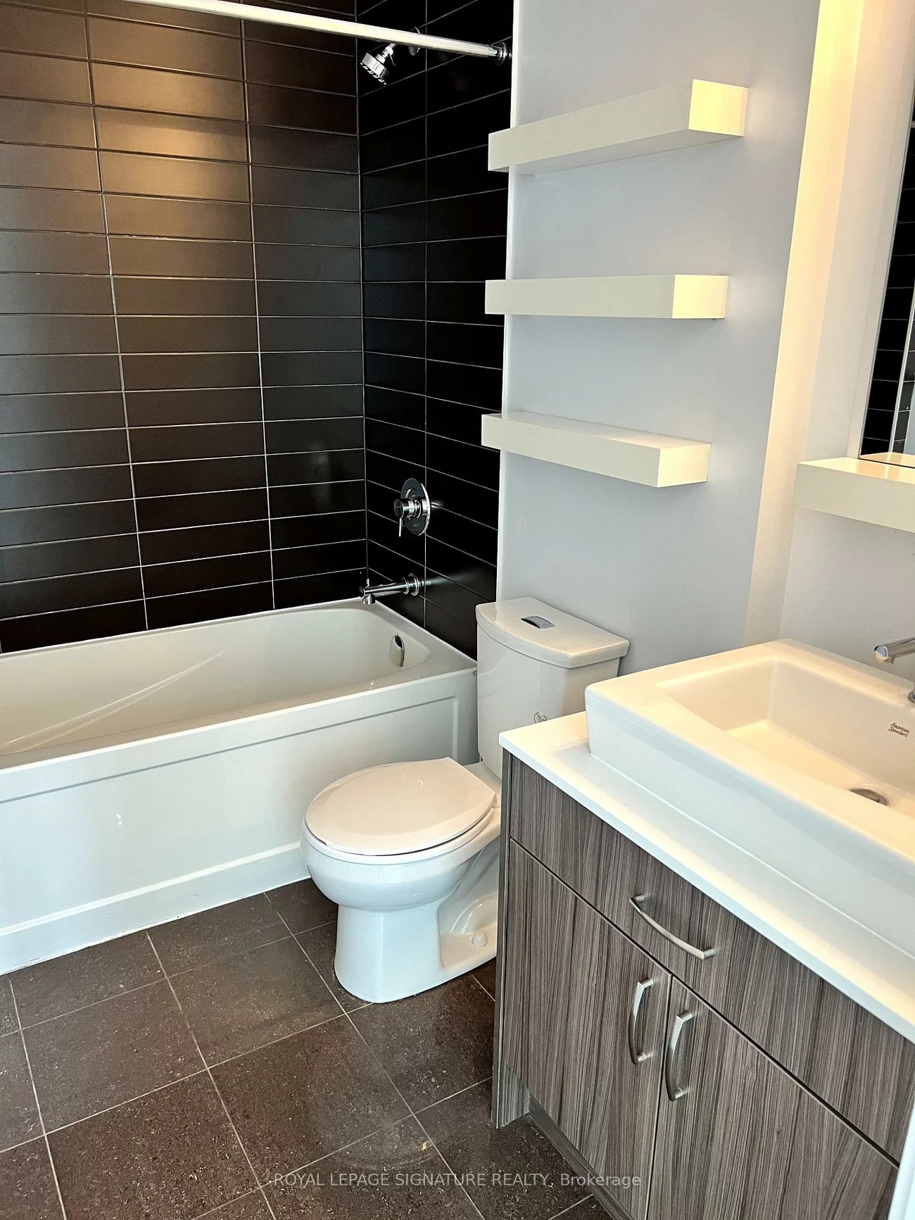 9205, Yonge, Langstaff, Richmond Hill