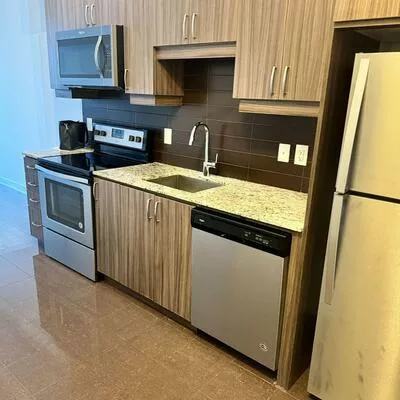 9205, Yonge, Langstaff, Richmond Hill