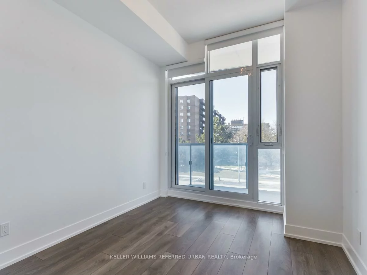 9471, Yonge, Observatory, Richmond Hill