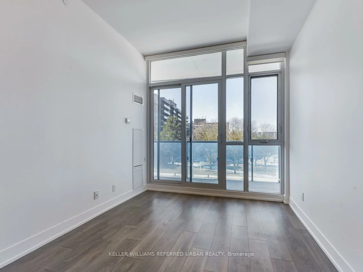 9471, Yonge, Observatory, Richmond Hill