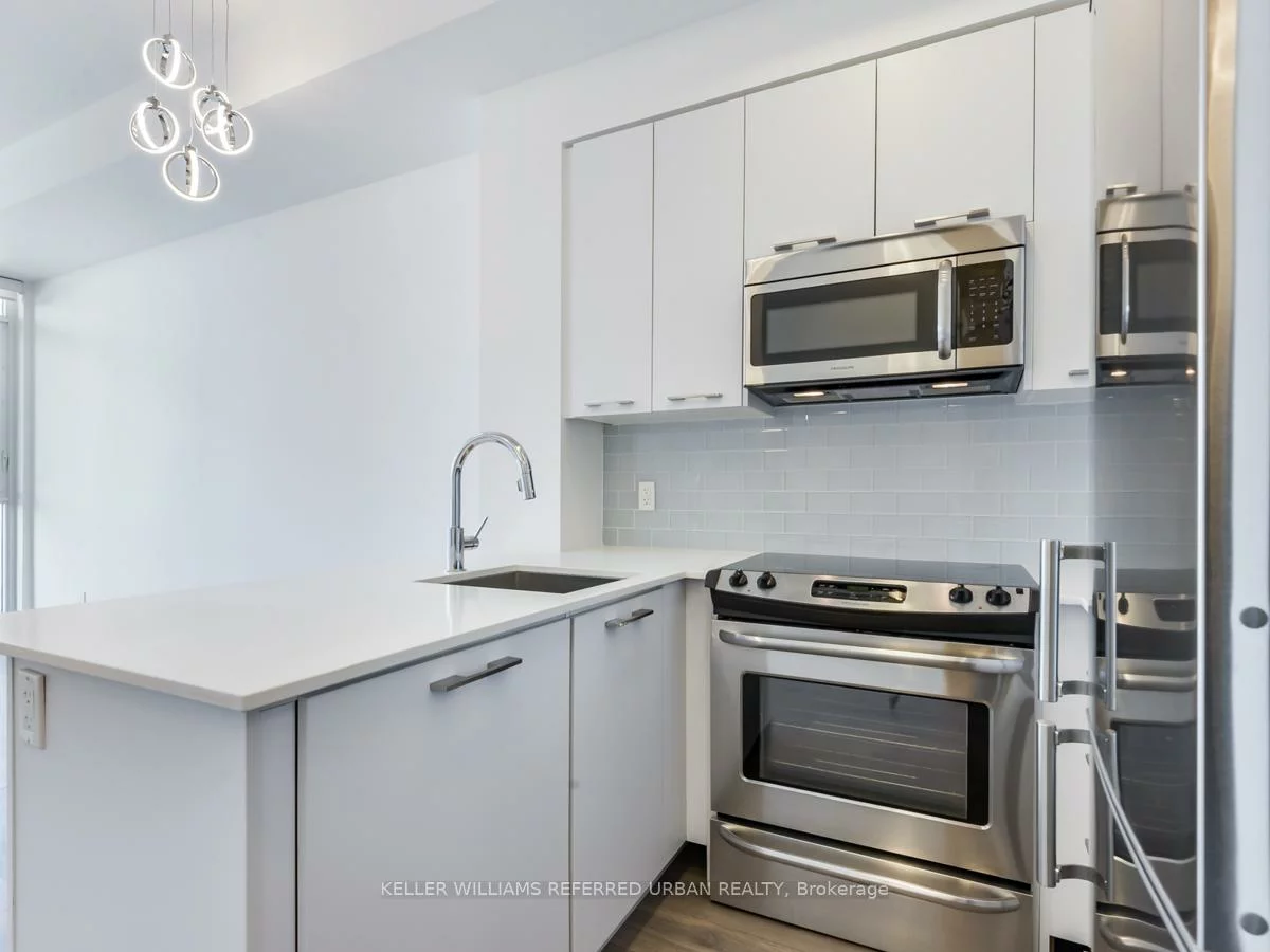 9471, Yonge, Observatory, Richmond Hill