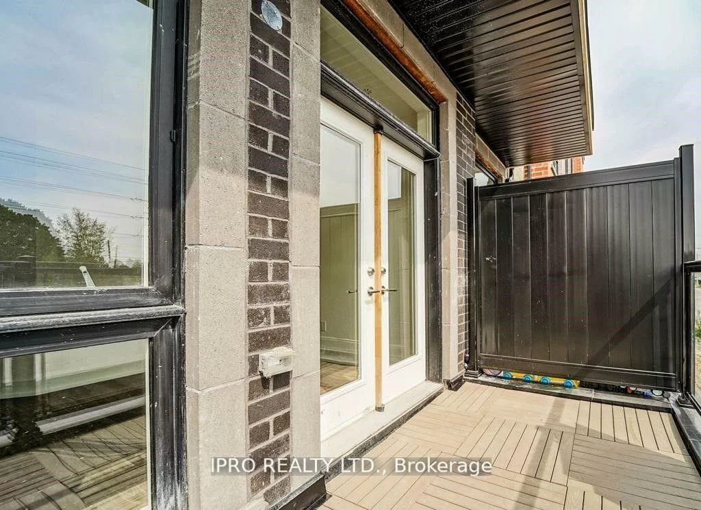 12868, Yonge, Oak Ridges, Richmond Hill