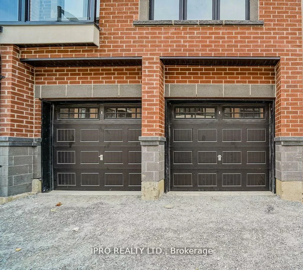 12868, Yonge, Oak Ridges, Richmond Hill