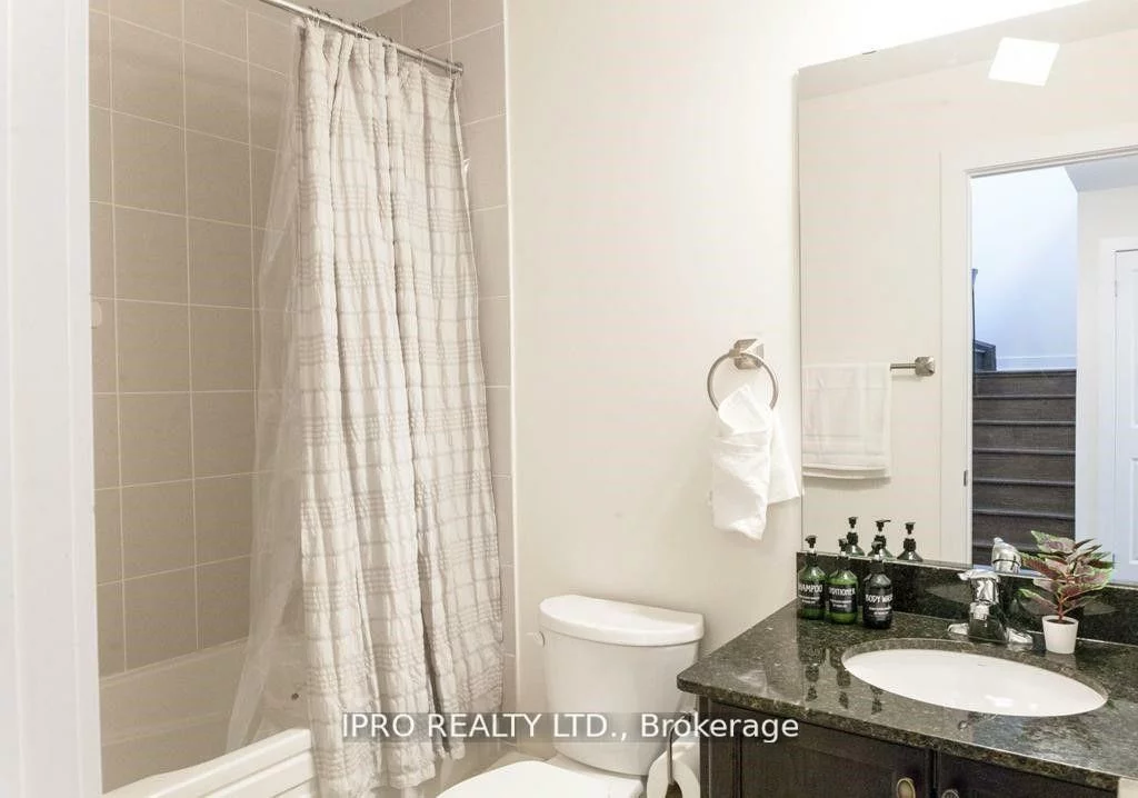 12868, Yonge, Oak Ridges, Richmond Hill