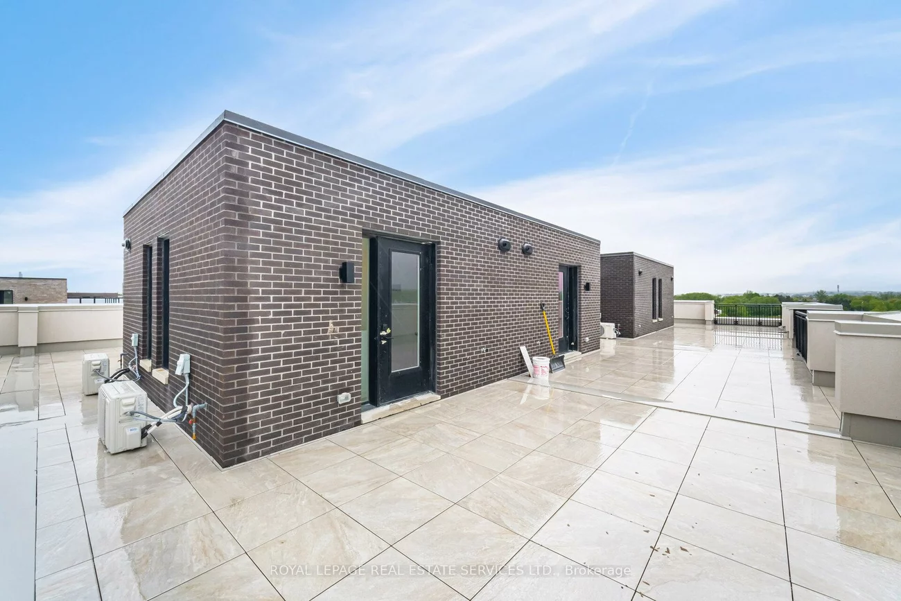 65, Saigon, Rural Richmond Hill, Richmond Hill