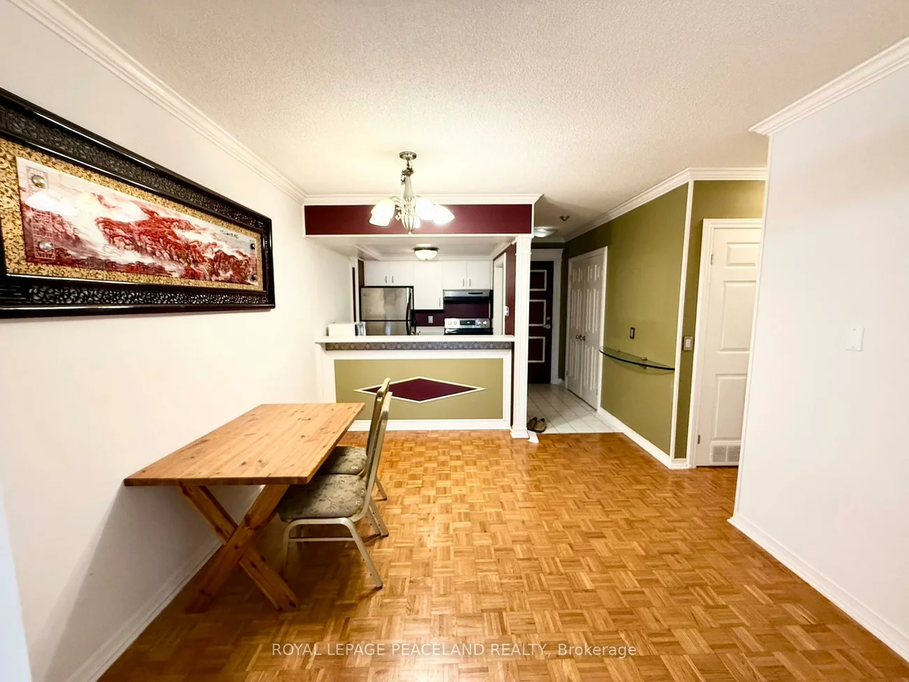 9, Chalmers, Doncrest, Richmond Hill