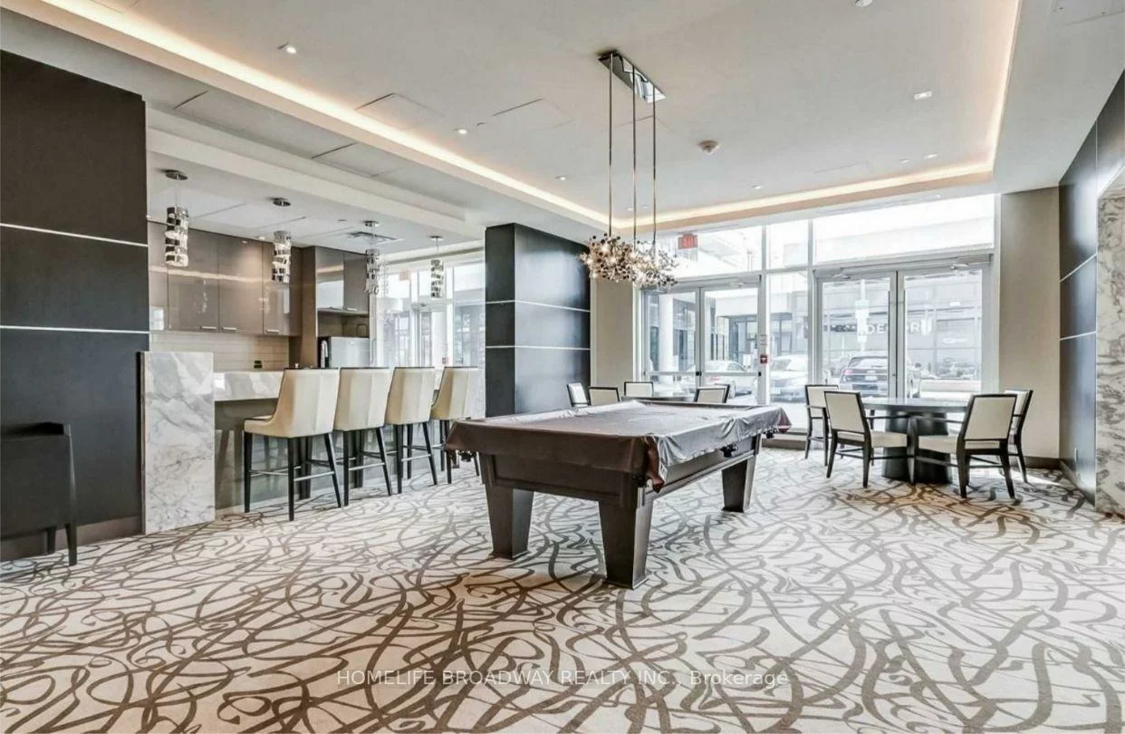 9600, Yonge, North Richvale, Richmond Hill